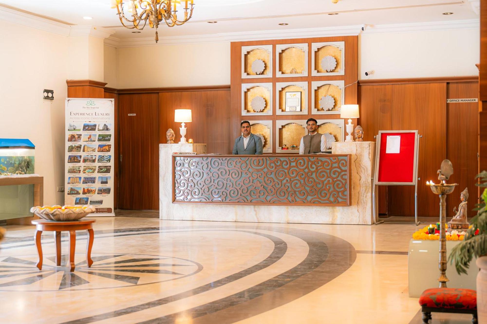 The Sky Imperial, Udaipur Ξενοδοχείο Εξωτερικό φωτογραφία