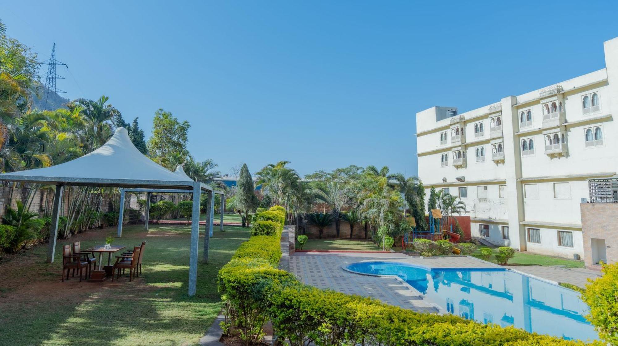 The Sky Imperial, Udaipur Ξενοδοχείο Εξωτερικό φωτογραφία