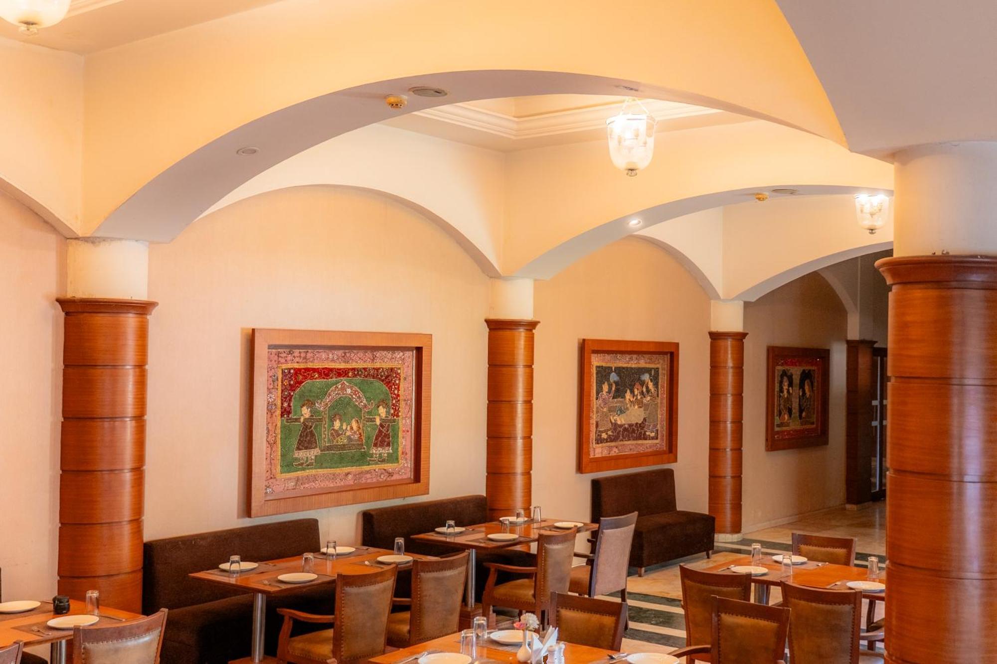 The Sky Imperial, Udaipur Ξενοδοχείο Εξωτερικό φωτογραφία
