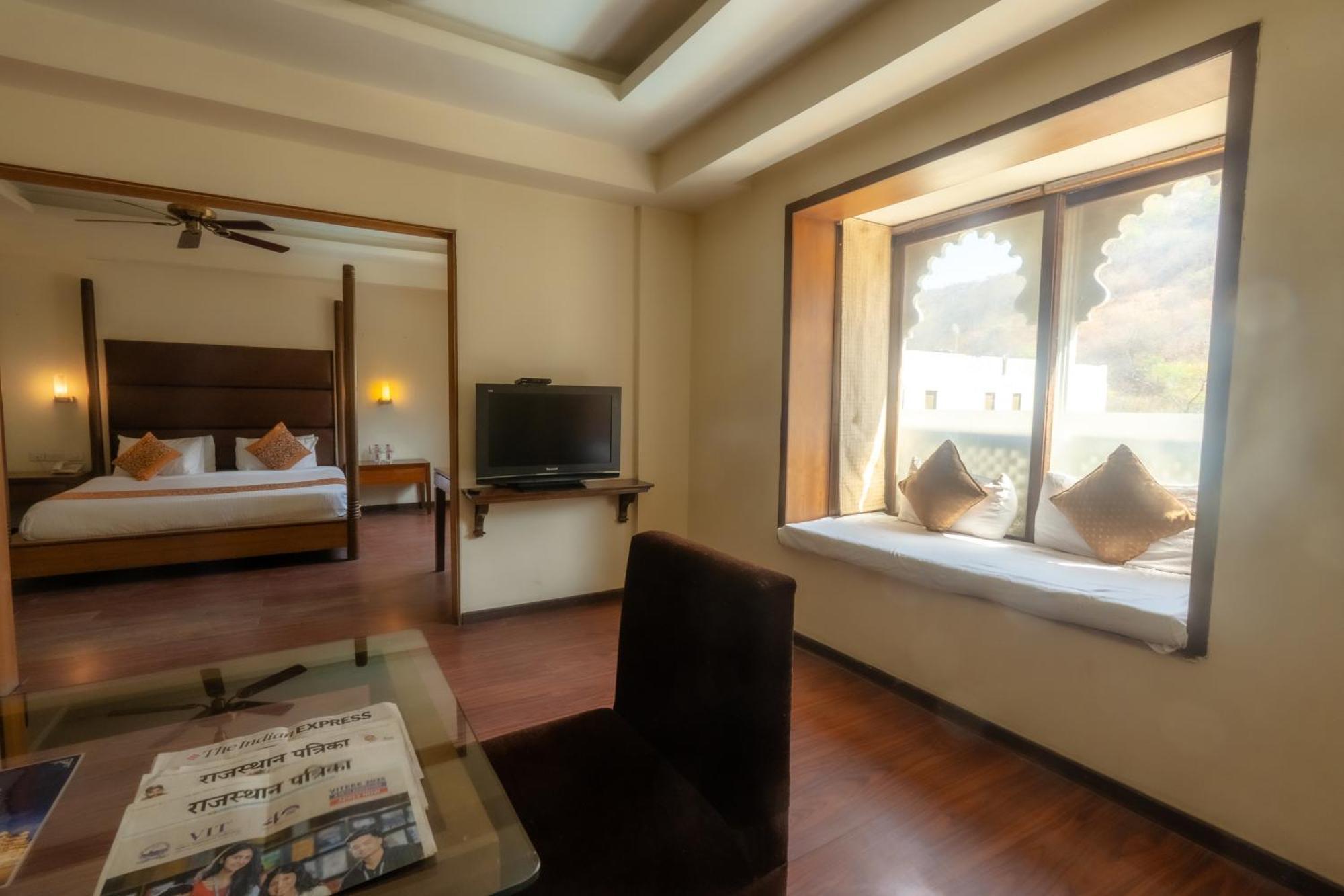 The Sky Imperial, Udaipur Ξενοδοχείο Εξωτερικό φωτογραφία